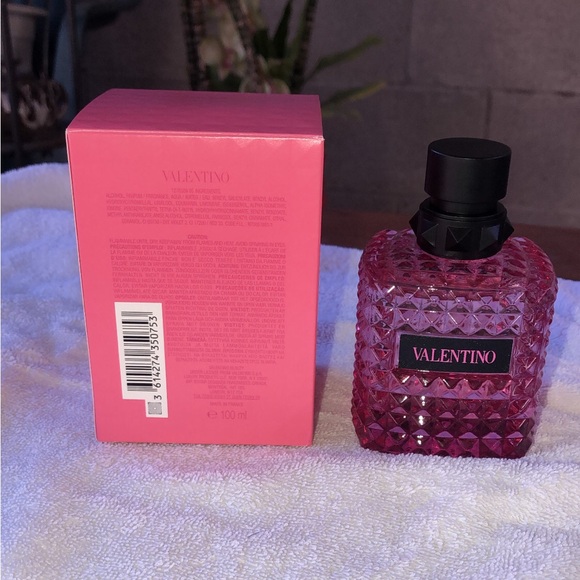 Womens Perfume, Fragrance, Cologne - Picture 2 of 4